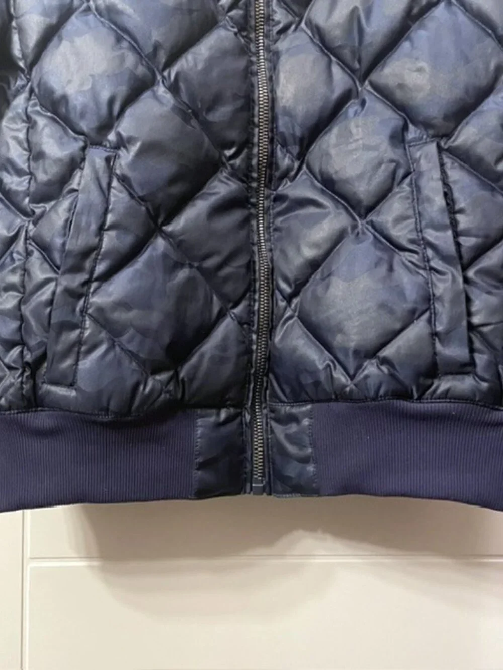 Alo Yoga Idol Quilted Bomber Jacket Down Puffer Navy Blue Camo Size XS